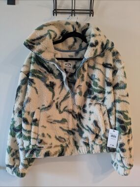 Billabong Womens Size Large Sherpa Half-Zip Jacket - Cream, Green & Black Camo